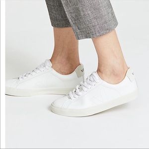 Veja Esplar Low Sneakers